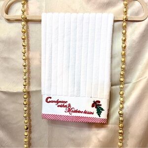 DEKO KASSA ‘Candycane wishes & Mistletoe kisses’ Embroidered Decorative Towel